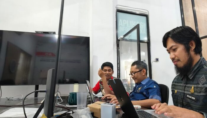 Transformasi Digital : DKPPKB Sulbar Gandeng Kominfopers Perkuat Rekam Medis Elektronik di Balai Kesehatan