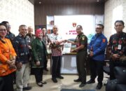 Komitmen Berantas Korupsi, Inspektorat Sulbar Serahkan Audit Kerugian Negara ke Kejati