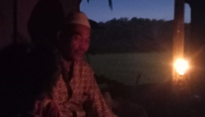 Nestapa di Balik Gubuk 2×3 Meter : Potret Perjuangan Ayah dan Anak di Mamuju Tengah