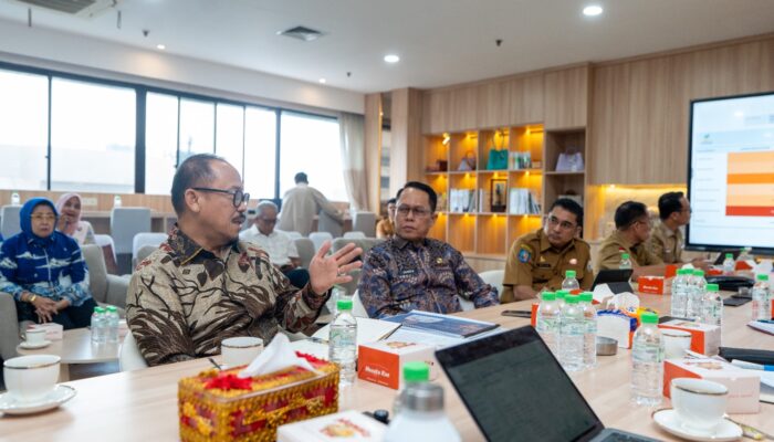 Gubernur SDK Amankan Bantuan Rp 2,4 Miliar dari Kemensos, Fokus Berdayakan 487 Keluarga Miskin Ekstrem di Sulbar