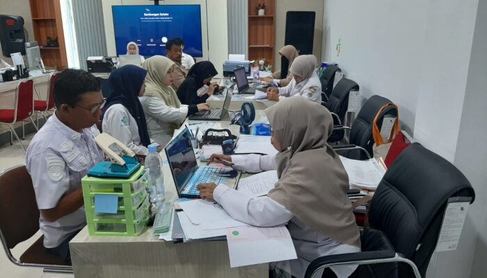 Wujudkan Investasi SDM Unggul, Biro Pemkesra Sulbar Kawal Pemberkasan dan Bimbingan Calon Penerima Beasiswa 2026
