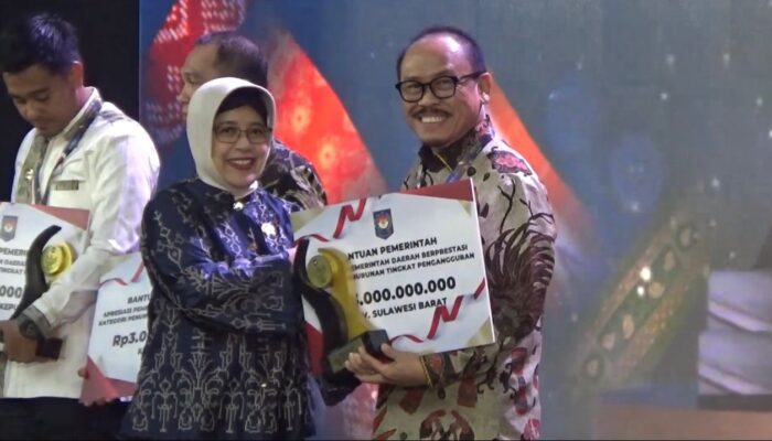 Pecah Rekor! Sulbar Sabet Juara I Se-Sulawesi Turunkan Pengangguran, Gubernur SDK: Ini Anugerah untuk Rakyat