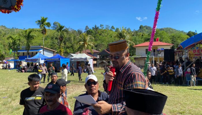 Tunggangi Kuda Sayyang Pattu’du, Raja Mamuju Wakili Gubernur SDK Hadiri Ritual Sakral di Sendana Majene