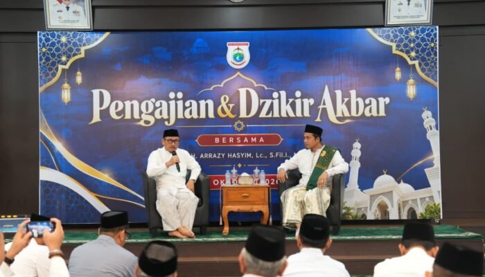 Luruskan Niat Jalankan Amanah, Gubernur SDK Boyong Ulama Sufi Buya Arrazy Hasyim Bertausiah di Rujab